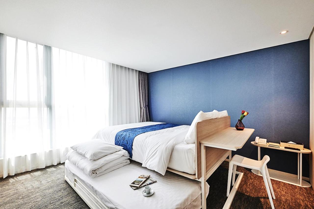 Jeju Pureun Hotel Согвипхо Экстерьер фото