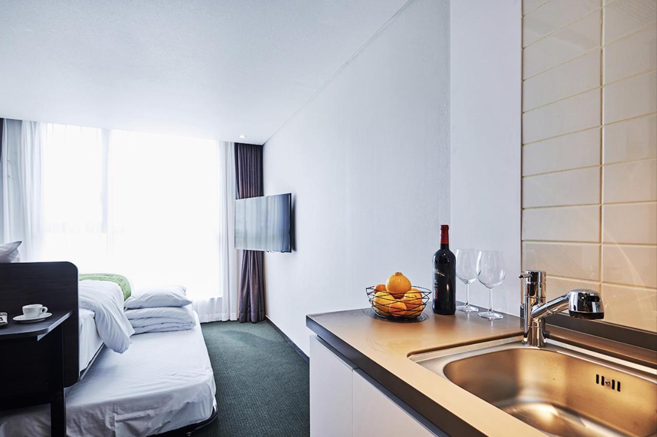 Jeju Pureun Hotel Согвипхо Экстерьер фото
